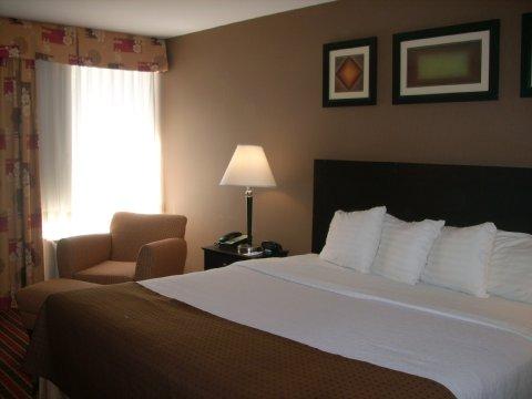 La Quinta Inn & Suites Pittsburgh North McCandless Township Bagian luar foto